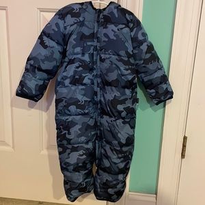 Snowsuit full coverage